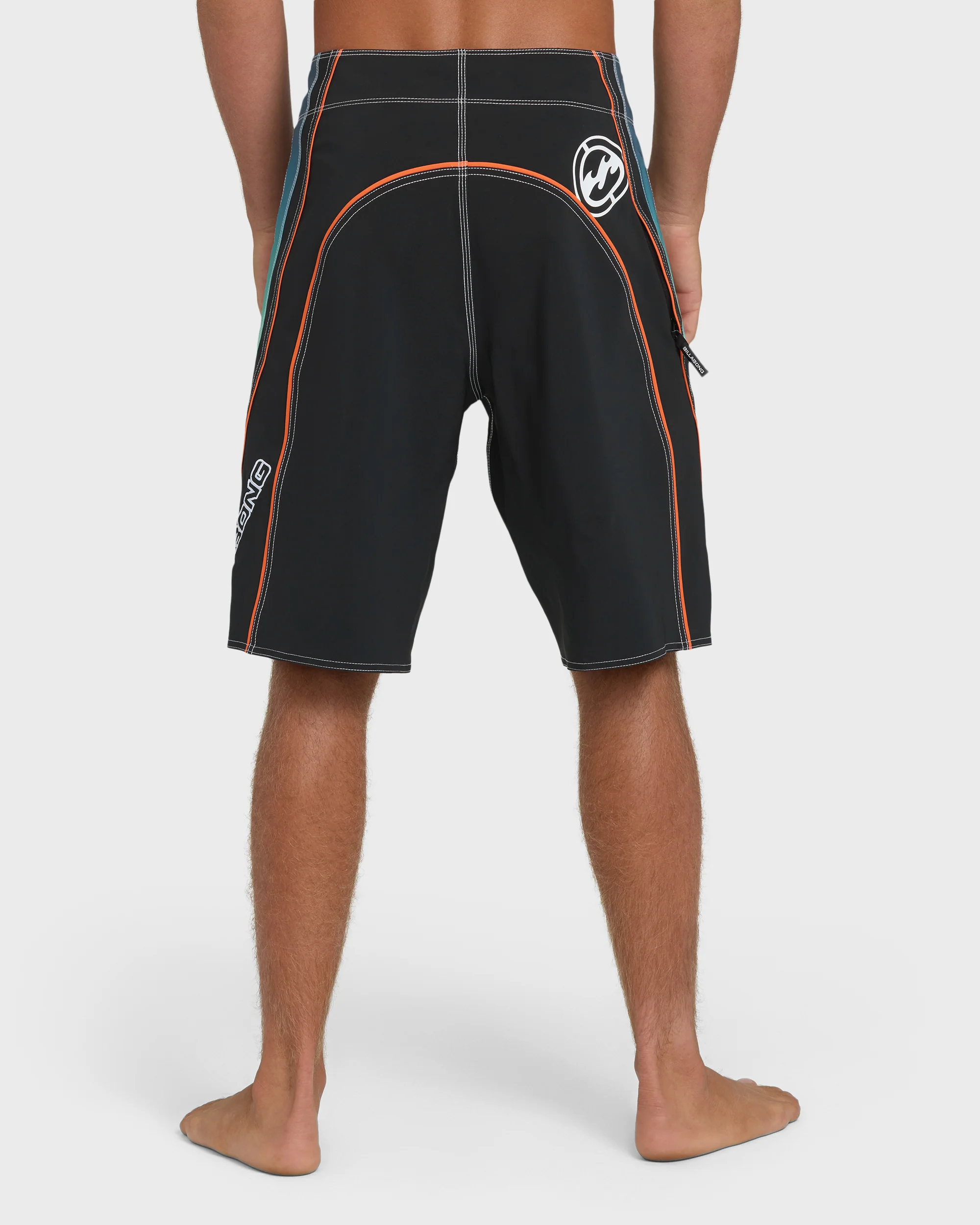 Fluid 2K Pro 21" Boardshorts - Black - Image 2