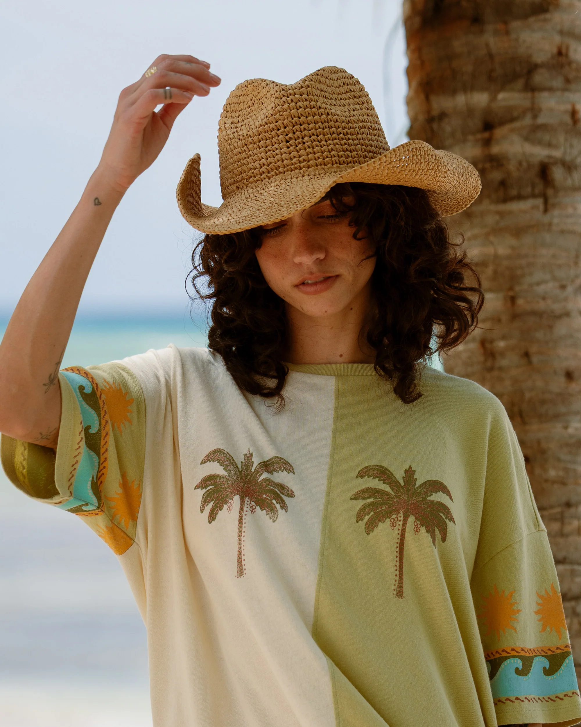 Split Palm Short Sleeve T-Shirt - White Cap - Image 2