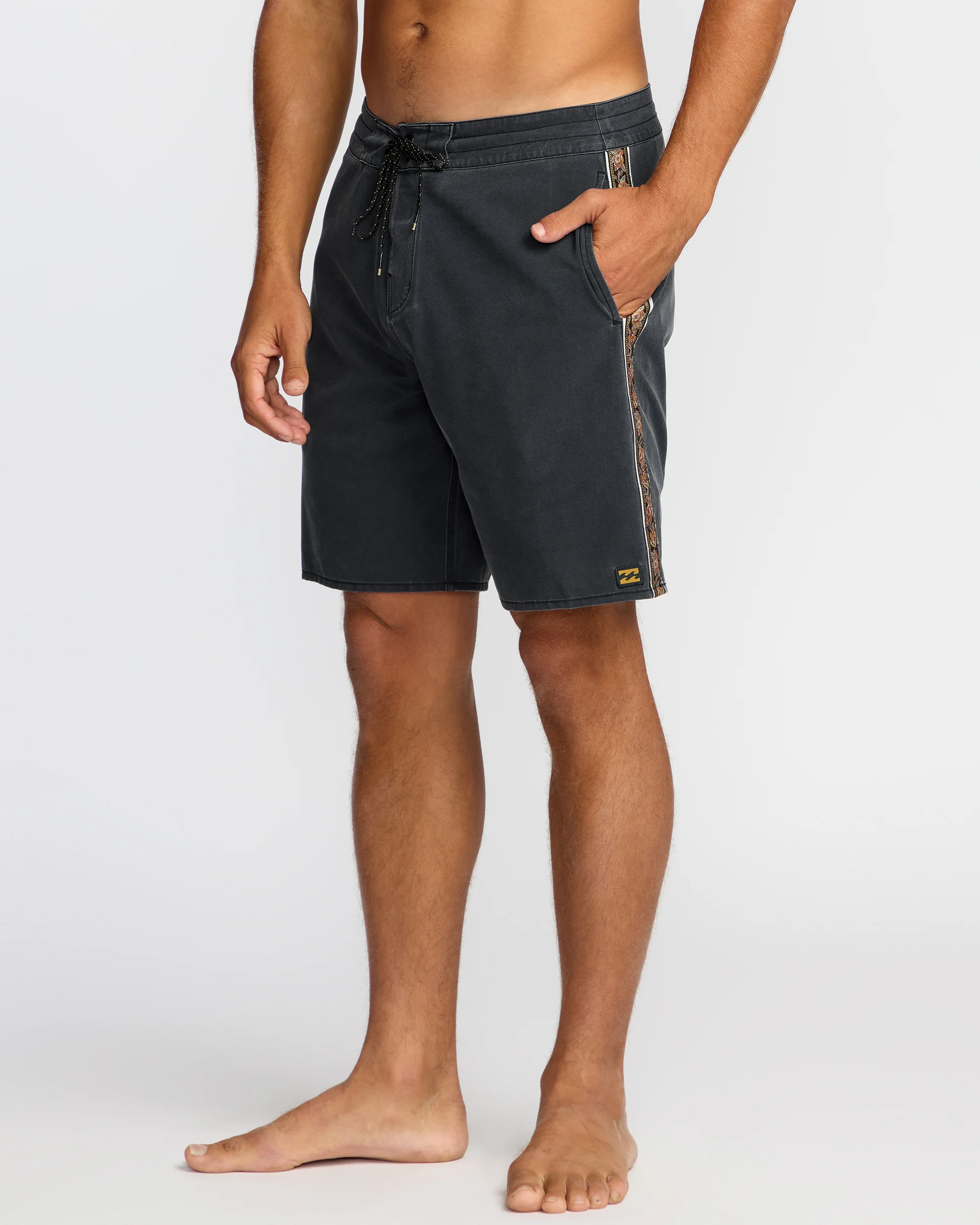 Mens Wategos Lo Tides 18.5" Boardshorts - Image 5